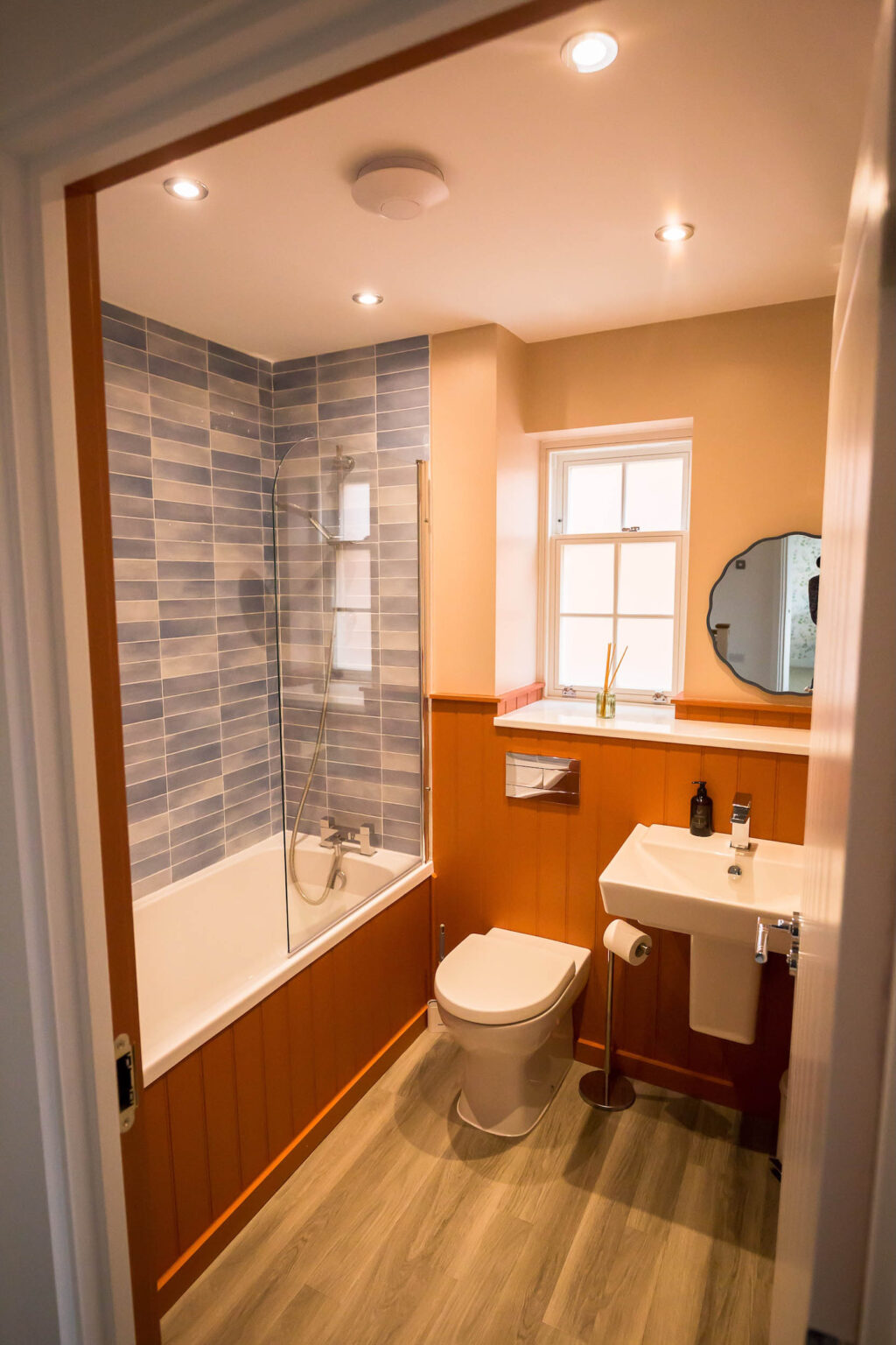 No. 39 Holt Bathroom
